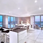 Lofts - Centre Ramblas Apartment
