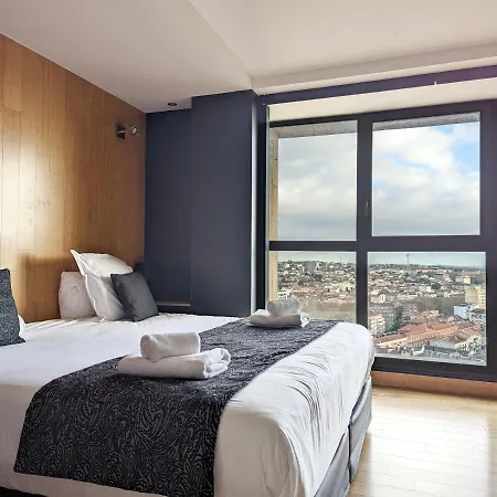 Lofts - Centre Ramblas Aparthotel 4*