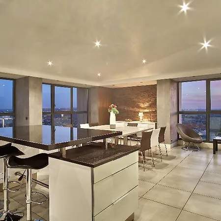 Lofts - Centre Ramblas 公寓 *