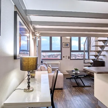 Aparthotel Lofts - Centre Ramblas 3*