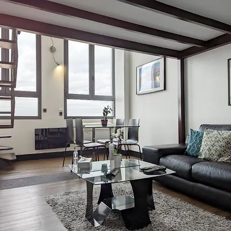 Lofts - Centre Ramblas Aparthotel