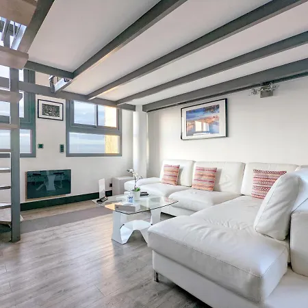 Aparthotel Lofts - Centre Ramblas 3*